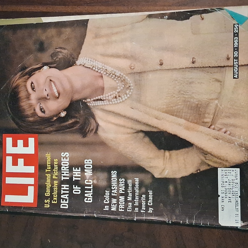 August 1963! LIFE Magazine - Fashions From Paris, Gang Violence
